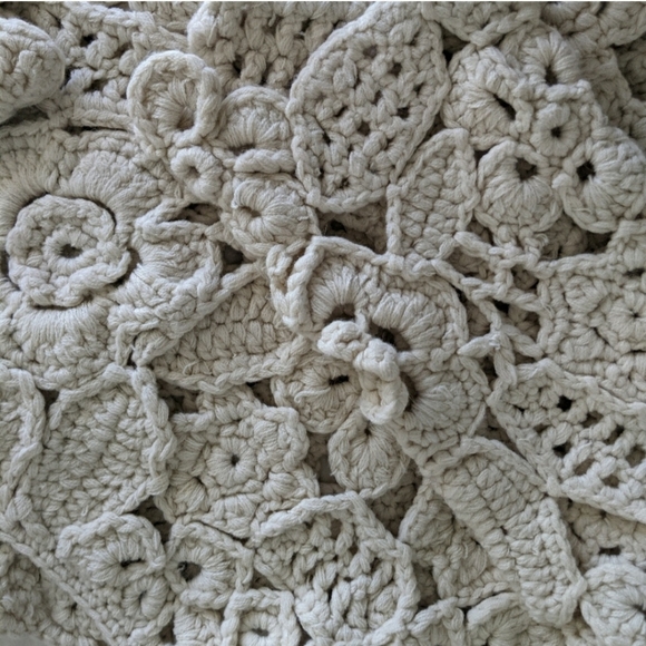 Zara Crochet top - Picture 5 of 11